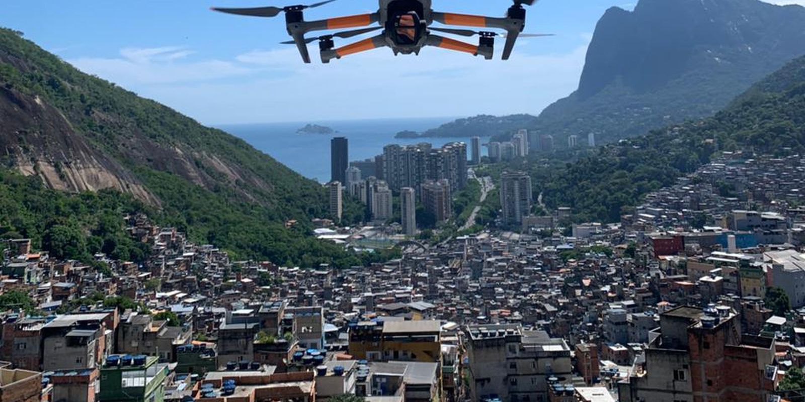 Vídeos de drones despertam interesse de turistas por favelas do Rio